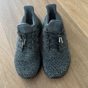Ultraboost tripple black